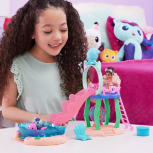Gabby's Dollhouse igračke Purrific Pool set za igru - Slika 6