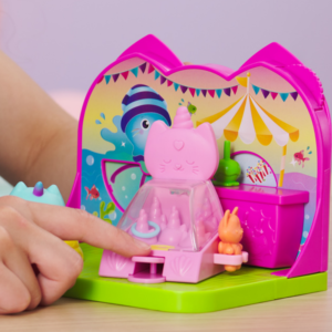 Gabby's Dollhouse igračke deluxe soba Carnival Room - Slika 2