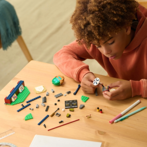 Squishmallows set za slaganje Sportski dan s Averyjem - Slika 2